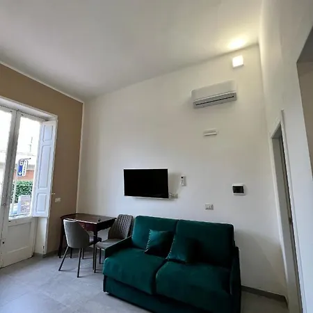Tucci17