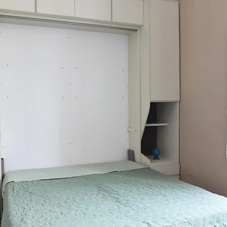 Tucci17