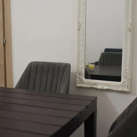 Apartamento Tucci17 *